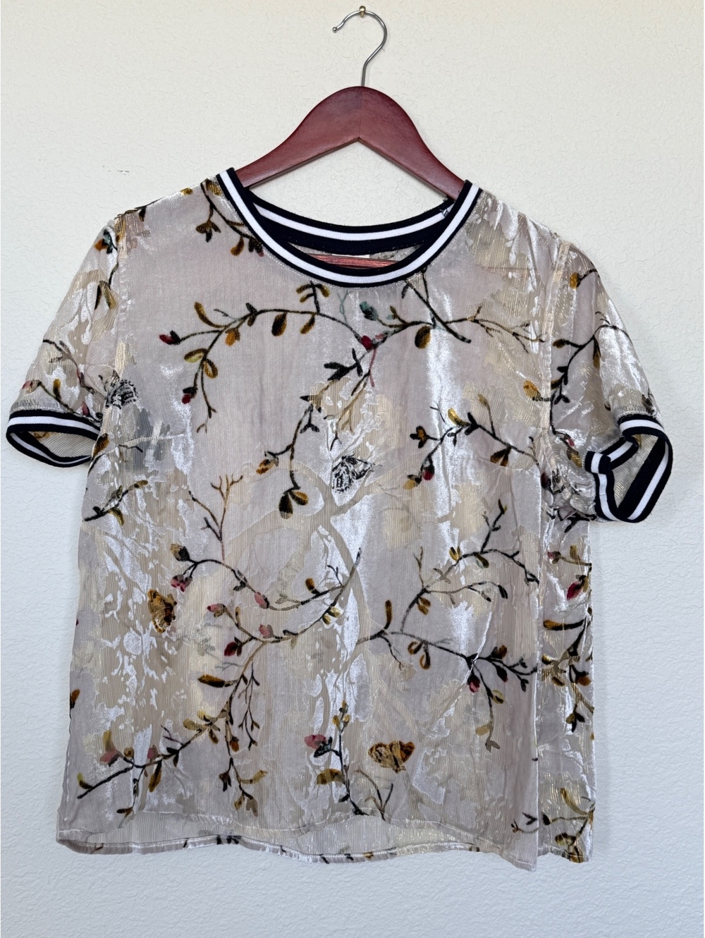 A New Day Floral Burnout Velvet Top Women’s Large Metallic Sheer Short Sleeve